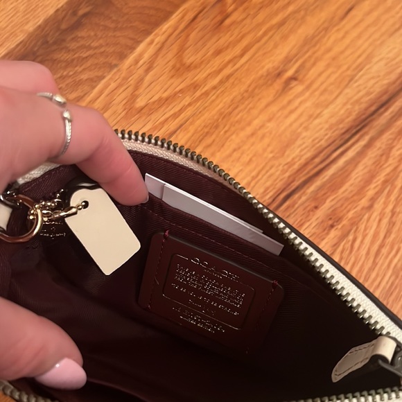 Coach Bag - Picture 5 of 5